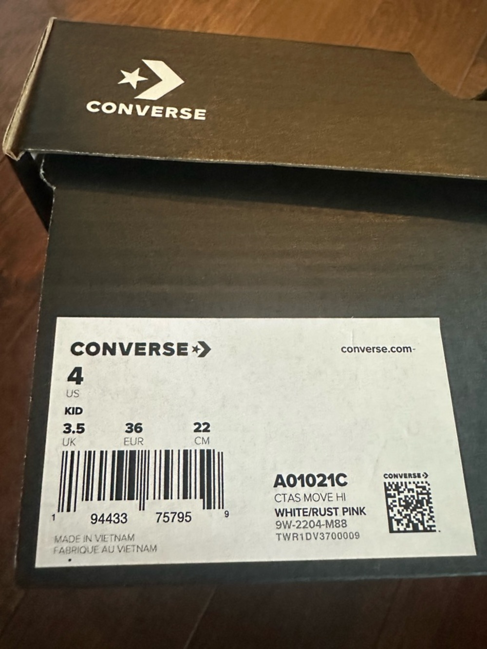 Converse Move Hummingbirds - Picture 2 of 2